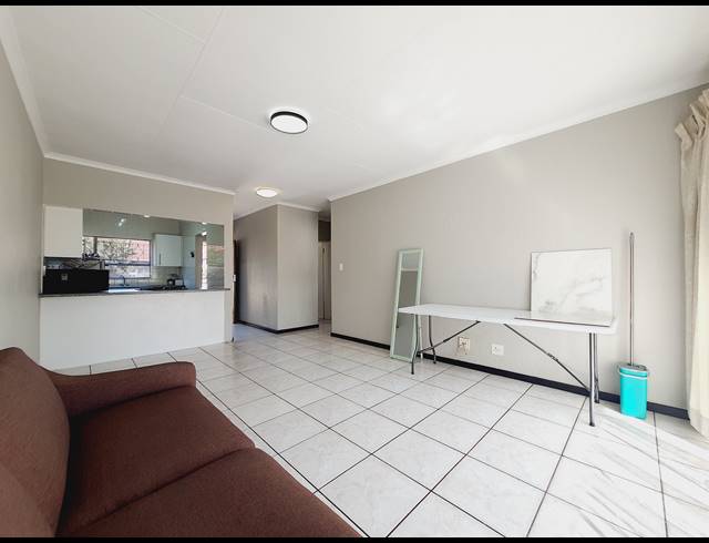2 BEDROOM APARTMENT FOR SALE IN VORNA VALLEY